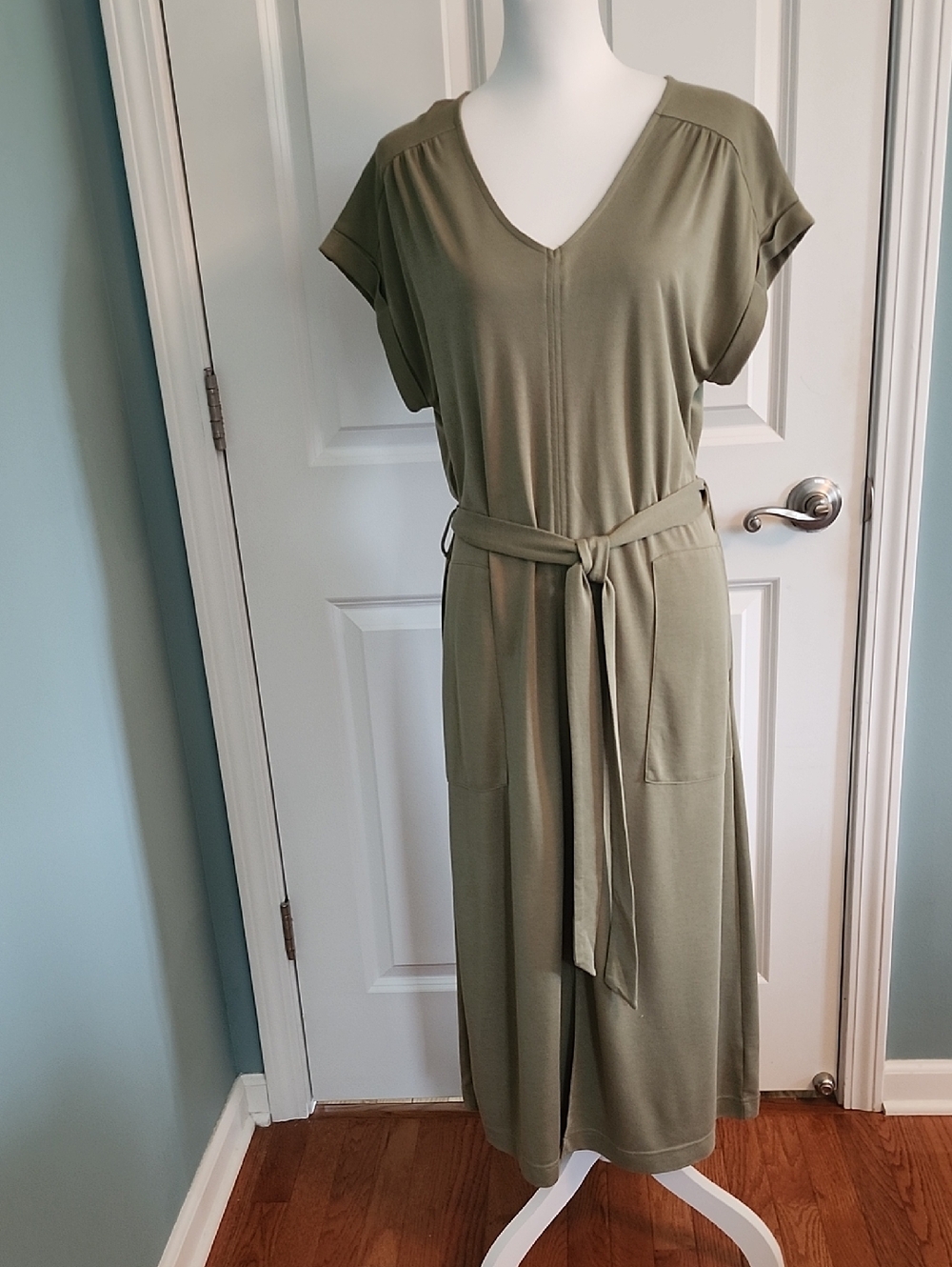 🌼SALE🌼SALE🌼Olive Green V-Neck Belted Midi Dress With Front Slit